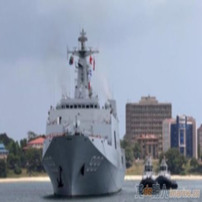 為什么小小的拖船能拉動(dòng)幾萬(wàn)噸的航母？而且有些拖船還在航母后面？